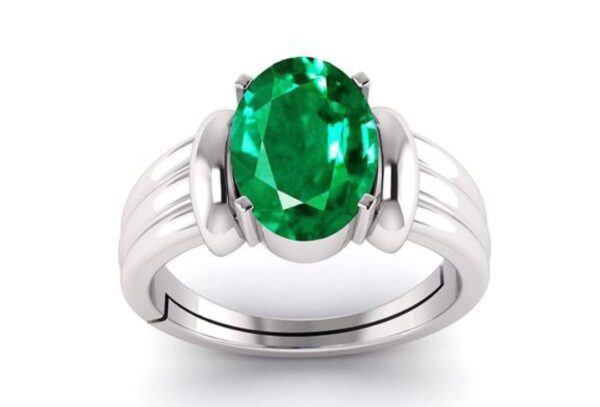 silver emerald ring , divyadrushti.in